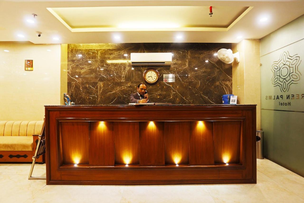 Capital O Green Palms Near Jhilmil Metro Station Hotell New Delhi Eksteriør bilde