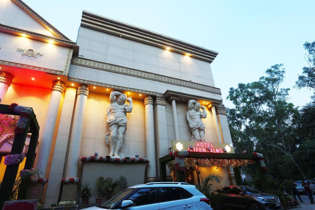 Capital O Green Palms Near Jhilmil Metro Station Hotell New Delhi Eksteriør bilde